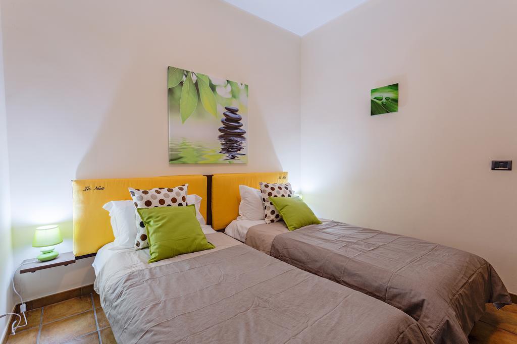 Bed and Breakfast La Nuit Bari Pokoj fotografie